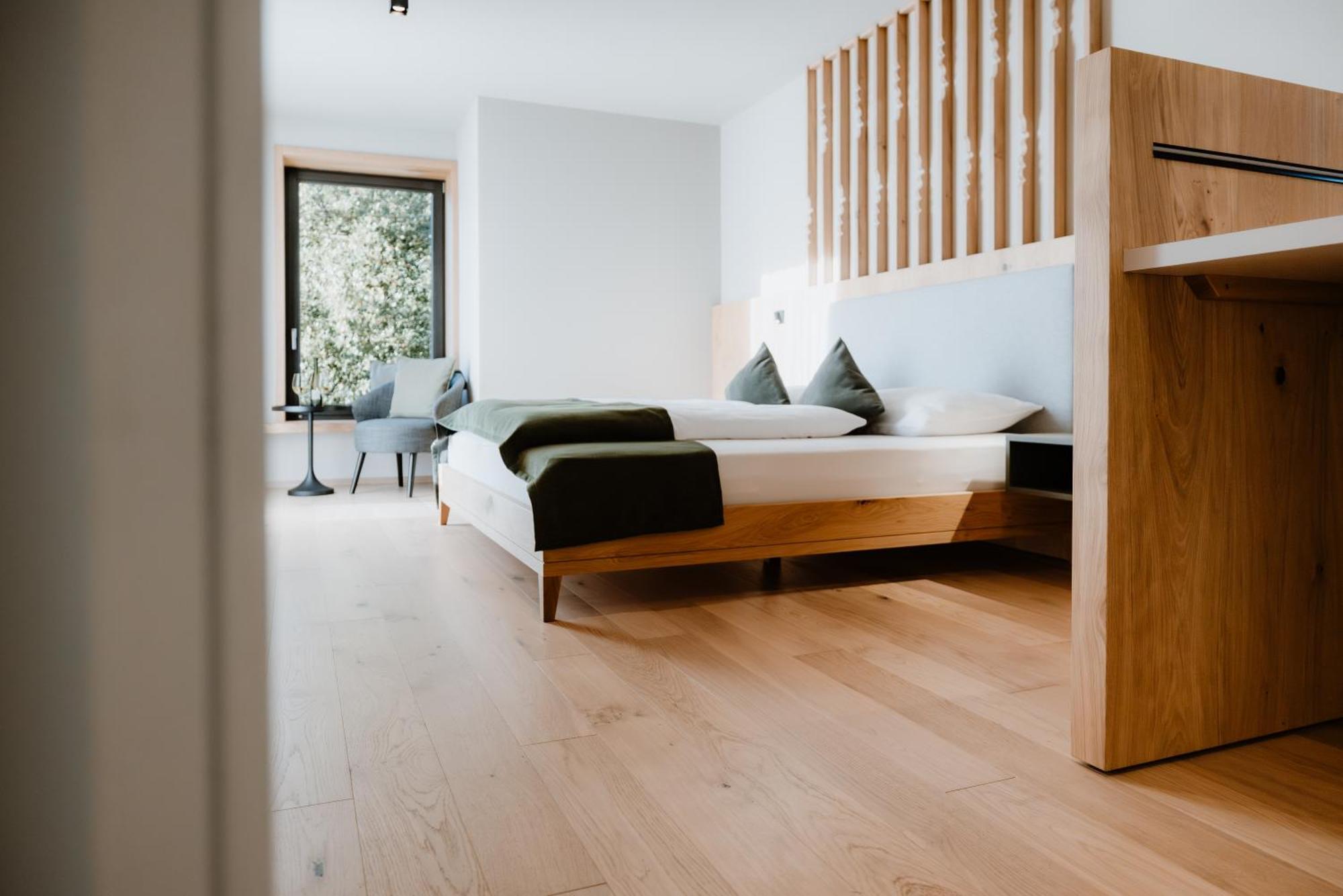 Apartment mit Balkon
