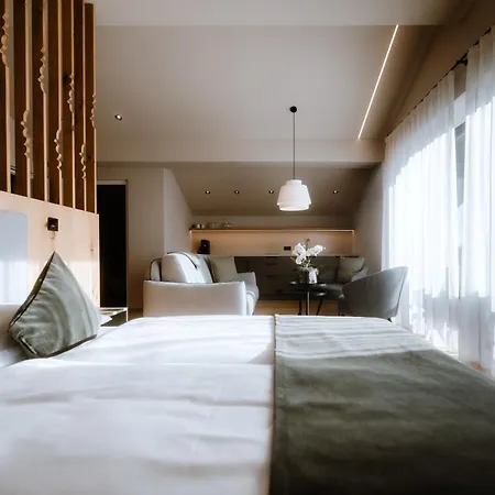 Stricker Aparthotel-3